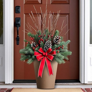 Dec 18 at Hitchcock Tavern Holiday Porch Pot (6 pm Thu.)